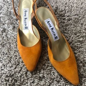Anne Klein Mustard Slingback Pumps